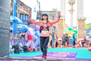 BIB: 5590
                            <button type="button" onclick="openModal(24882958)" class="btn btn-primary btn-sm float-right btn-popup" data-toggle="modal" data-target=".modal-high-quality">
                        <i class="fas fa-shopping-cart"></i> Add to Cart
                    </button>
                                            <button type="button" onclick="isThisMe(24882958, true)" class="btn btn-success btn-sm float-right btn-popup btn-isme hidden" data-toggle="tooltip" data-placement="bottom" title="นี่คือรูปของคุณใช่ไหม คลิกที่นี่เพื่อเอาเข้าอัลบั้ม">
                        <i class="fas fa-plus"></i> Add to album
                    </button>
                    <button type="button" onclick="isThisMe(24882958, false)" class="btn btn-warning btn-sm float-right btn-popup btn-isnotme hidden">
                        <i class="fas fa-ban"></i> Remove from album
                    </button>